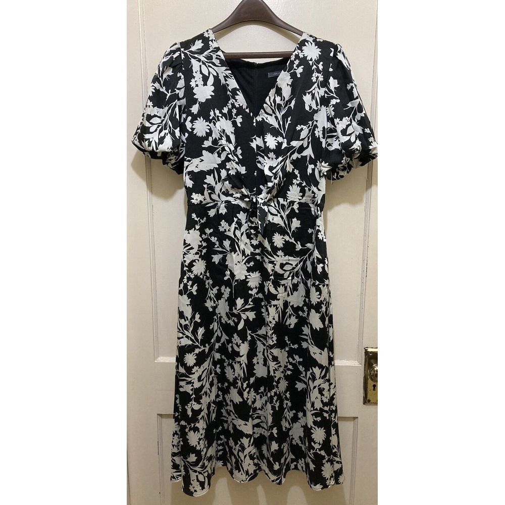 Julia Jordan‎ Dress 10 Black White Floral V-Neck Puff Short Sleeve Wedding Guest